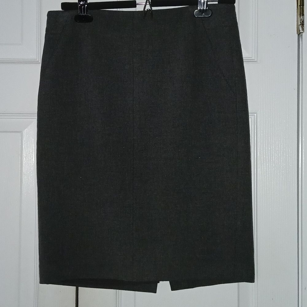 Ann Taylor gray loft business casual lined skirt Sz  6  NWOT